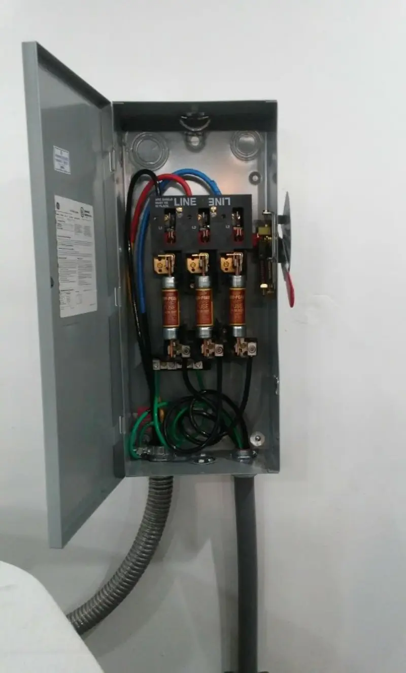 Three-phase disconnect switch installed for Electrical Wiring & Rewiring in Hood River